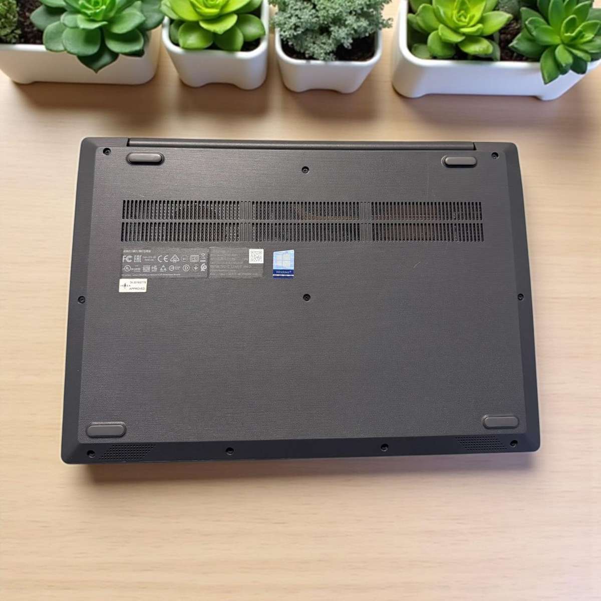 Lenovo V15-Iwl Core i5 8th gen 12gb ram 256gb ssd