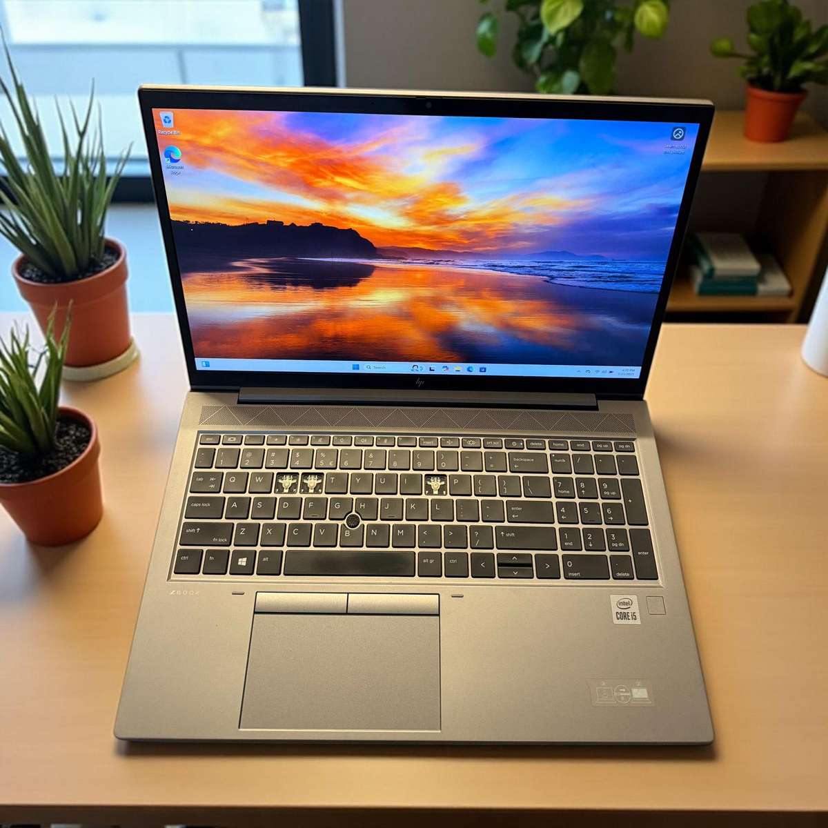 HP Z Book Firefly 15 G7 Mobile Workstation i5 10th Gen 8GB RAM 256GB SSD LTE