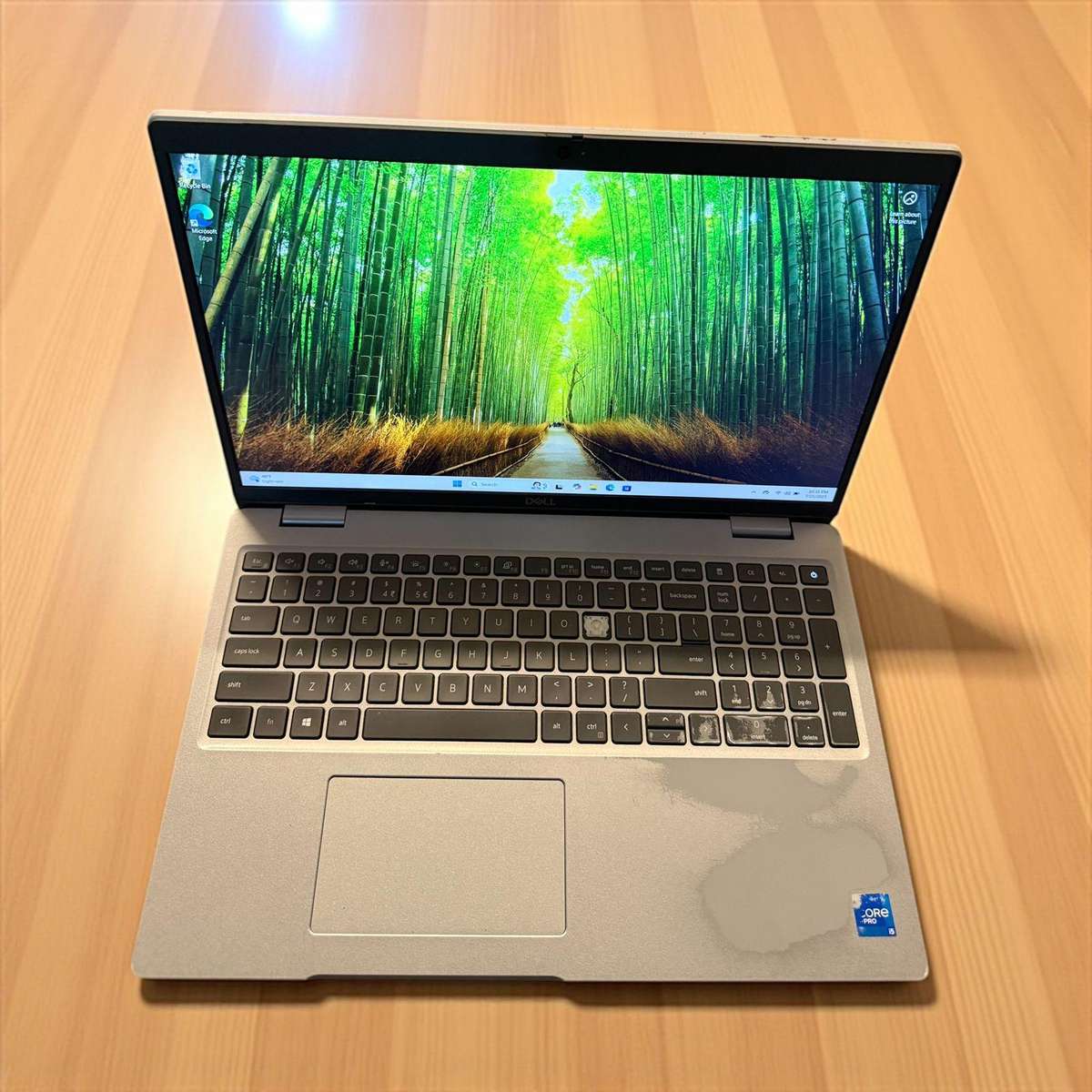 Dell Latitude 5520 Intel Iris Xe Graphics i5, 11th Gen  8GB 256GBssd 15.6''