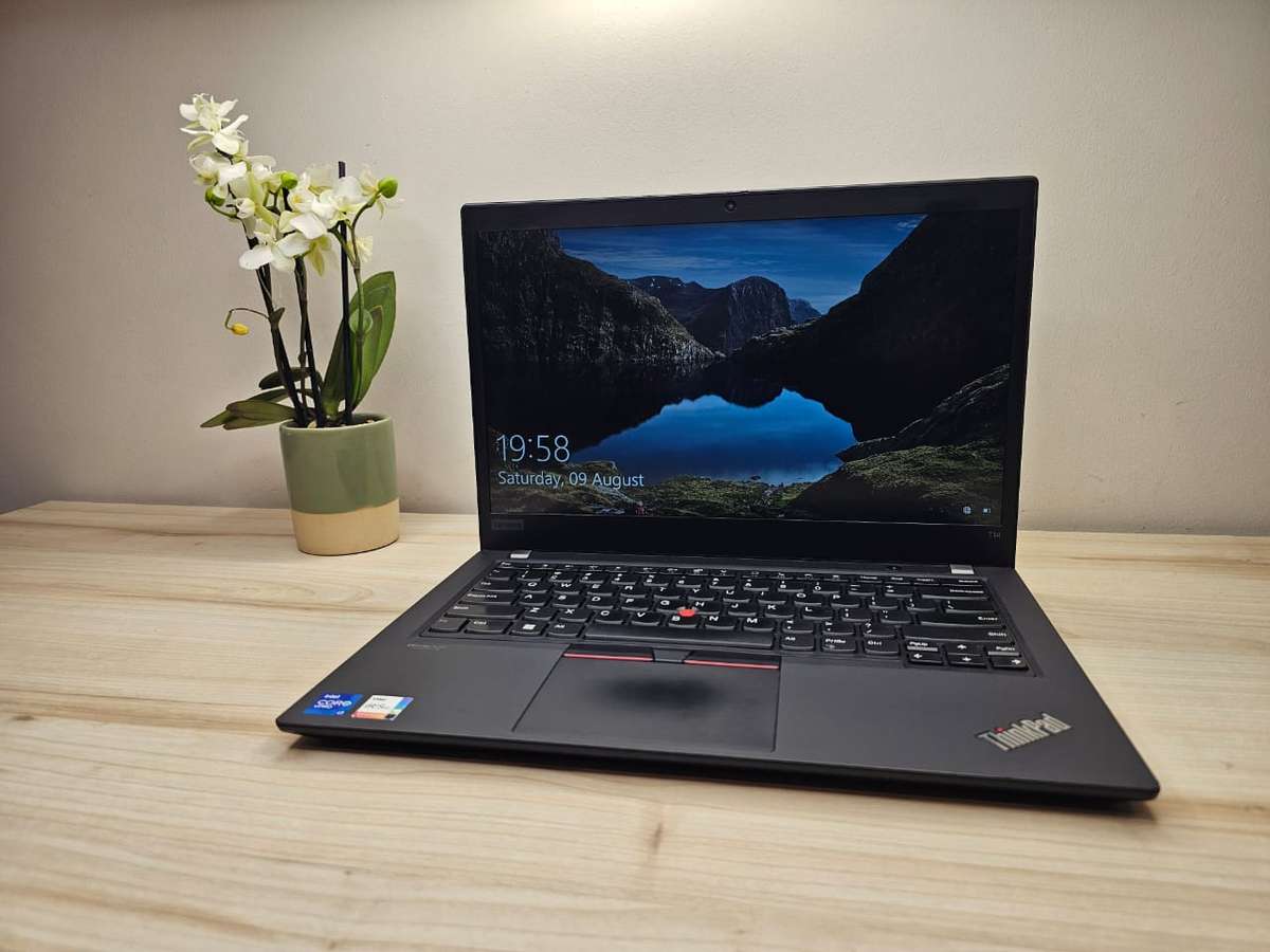 Lenovo thinkpad t14 gen 2 17 11th gen 16gb ram 256gb ssd