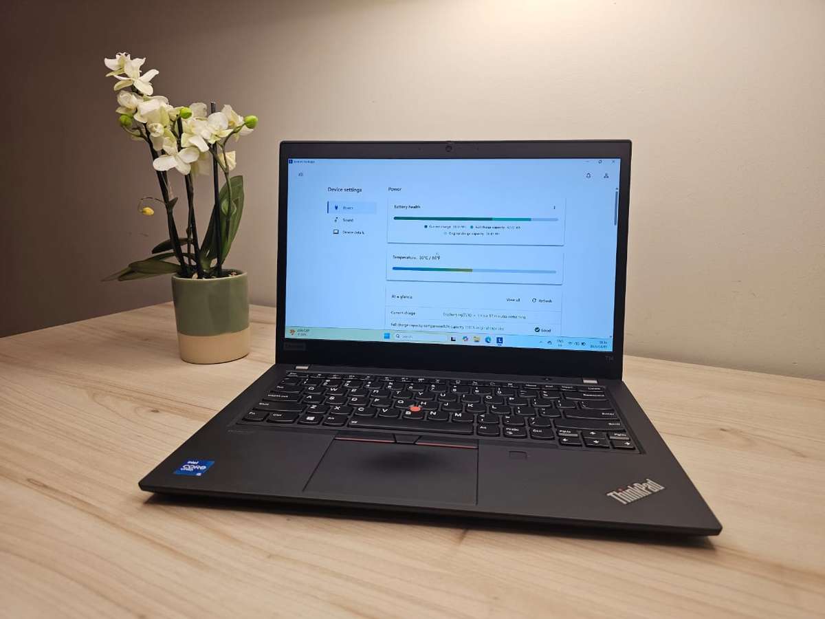 Lenovo thinkpad t14 gen 2 15 11th gen 16gb ram 256gb ssd