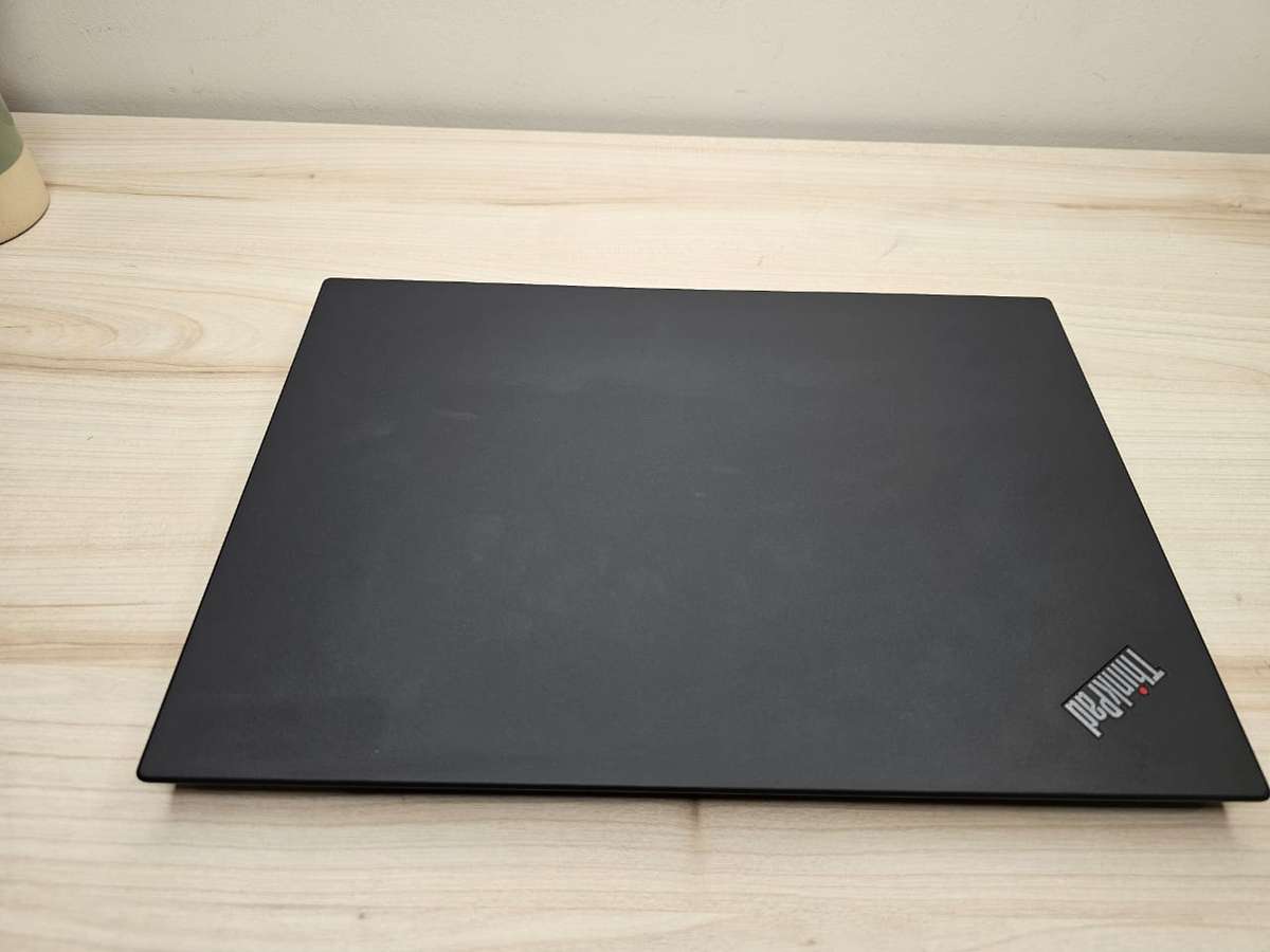 Lenovo thinkpad t14 gen 2 15 11th gen 16gb ram 256gb ssd