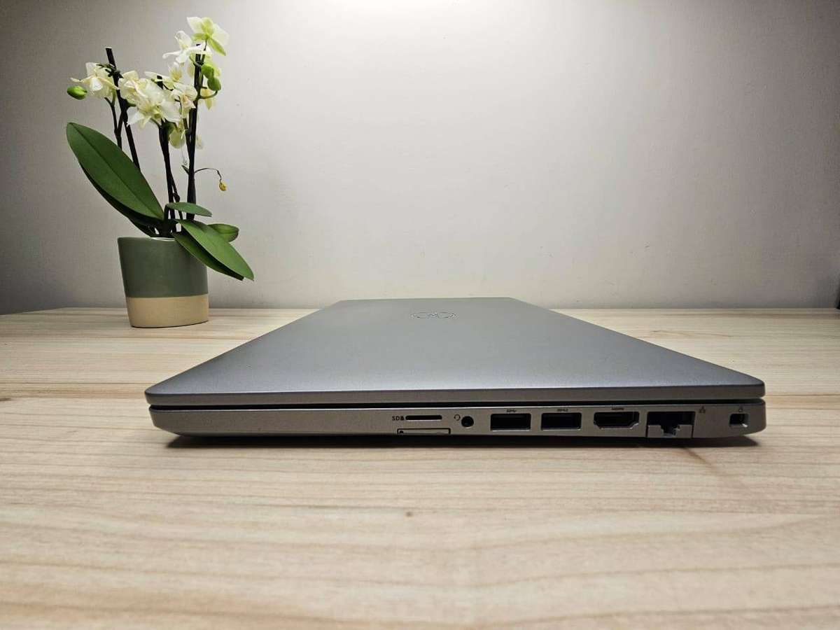 Dell  latitude 5400 Chromebook i5 8th gen