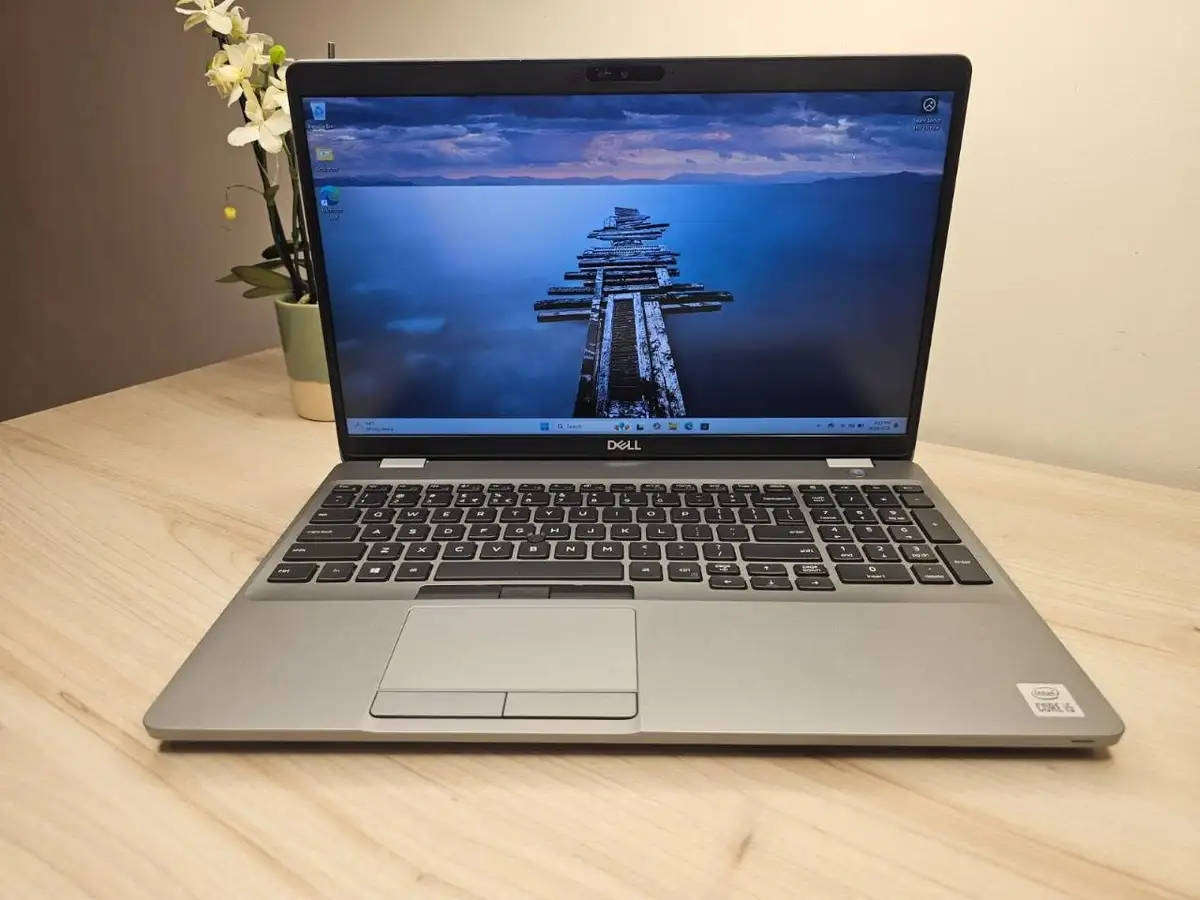 Dell Latitude 5510, 10th Gen i5 8gb ram 256gb ssd