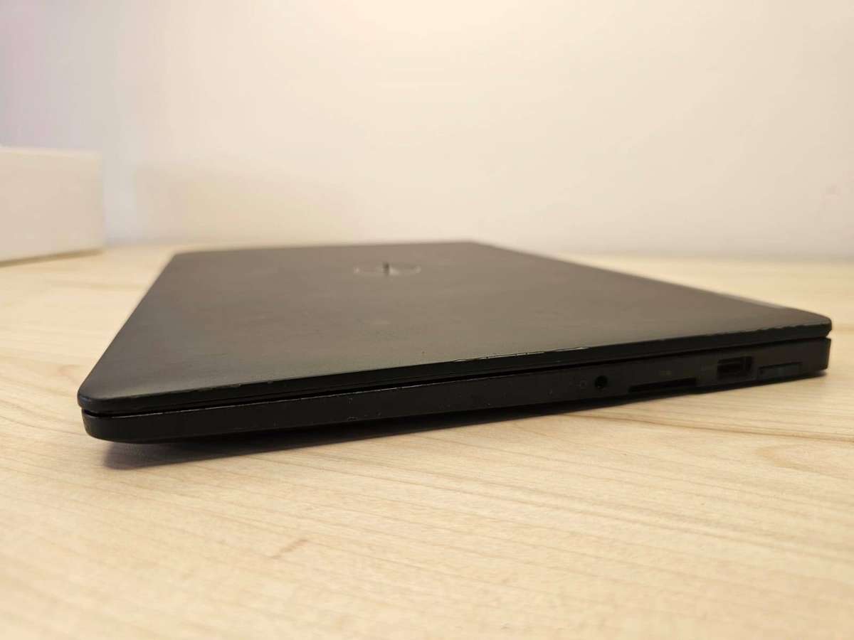 Dell Latitude E7270 lte i5 8th gen 8gb ram 256gb ssd