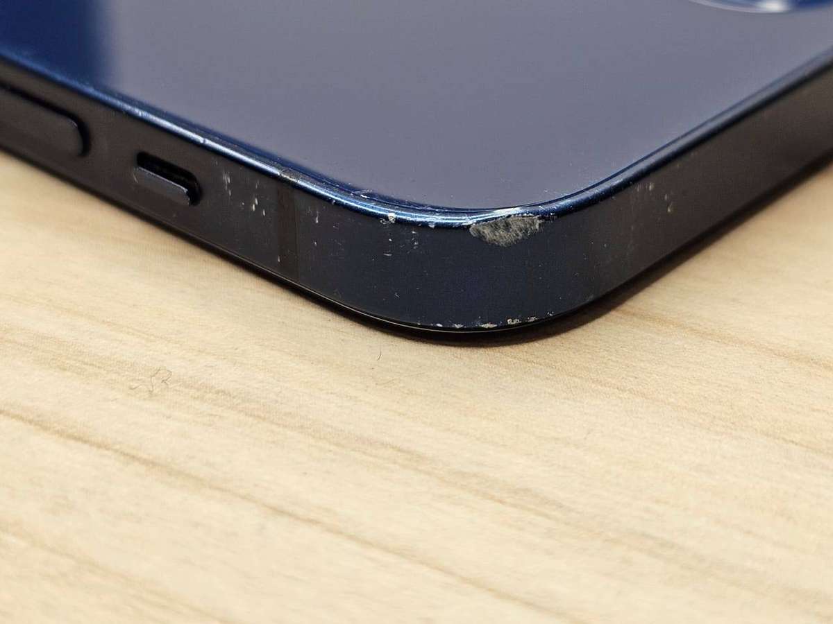 I phone 12 128gb 82% batt health