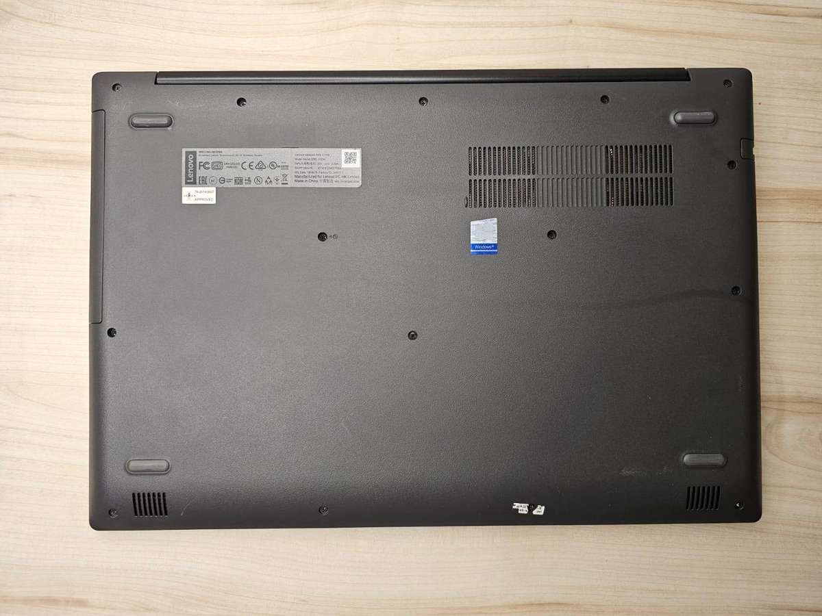 Lenovo ideapad 330 core i7 8th gen 12gb ram 256gb ssd