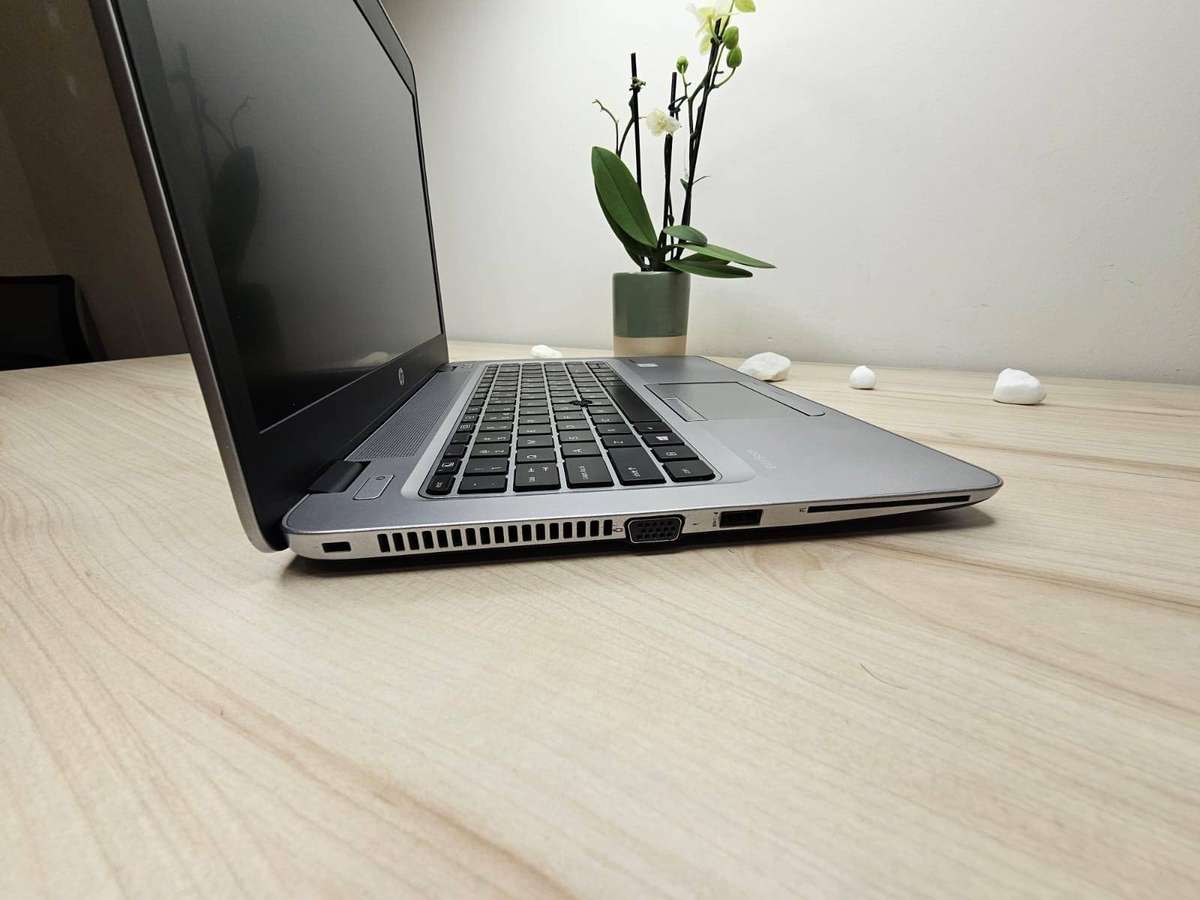 Hp EliteBook 840 G3 core i5 6th gen  16gb ram 120gb ssd lte 500gb hdd