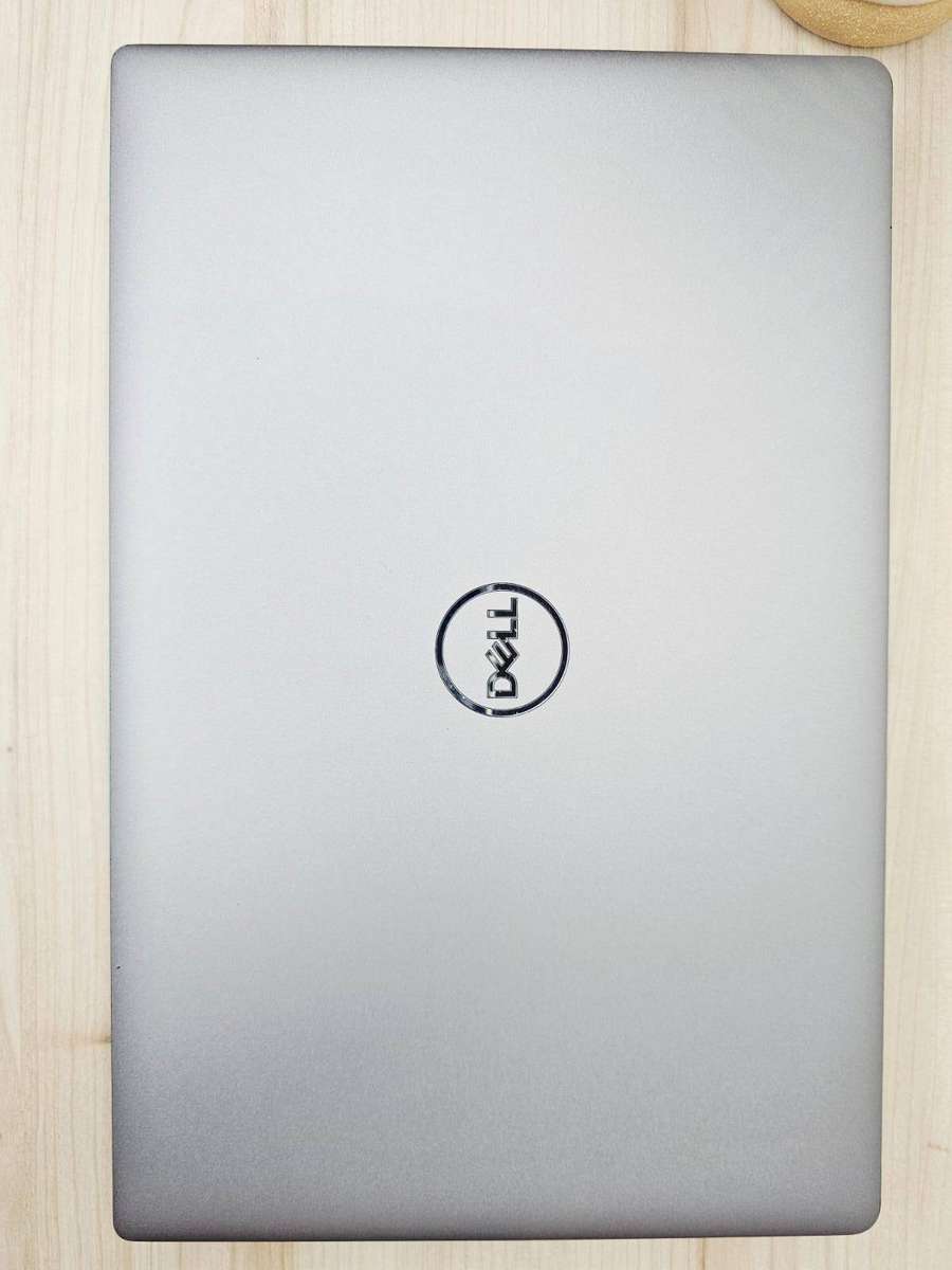 Dell Latitude 5520 Intel Iris Xe Graphics i5, 11th Gen  8GB 256GBssd