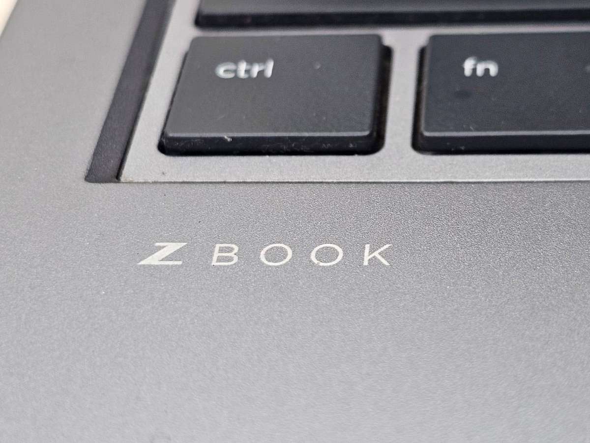 Hp Z book 15 G6 Core i7-9th gen 16gb ram 512gb ssd Nvidia Quadro T1000 graphics card Lte