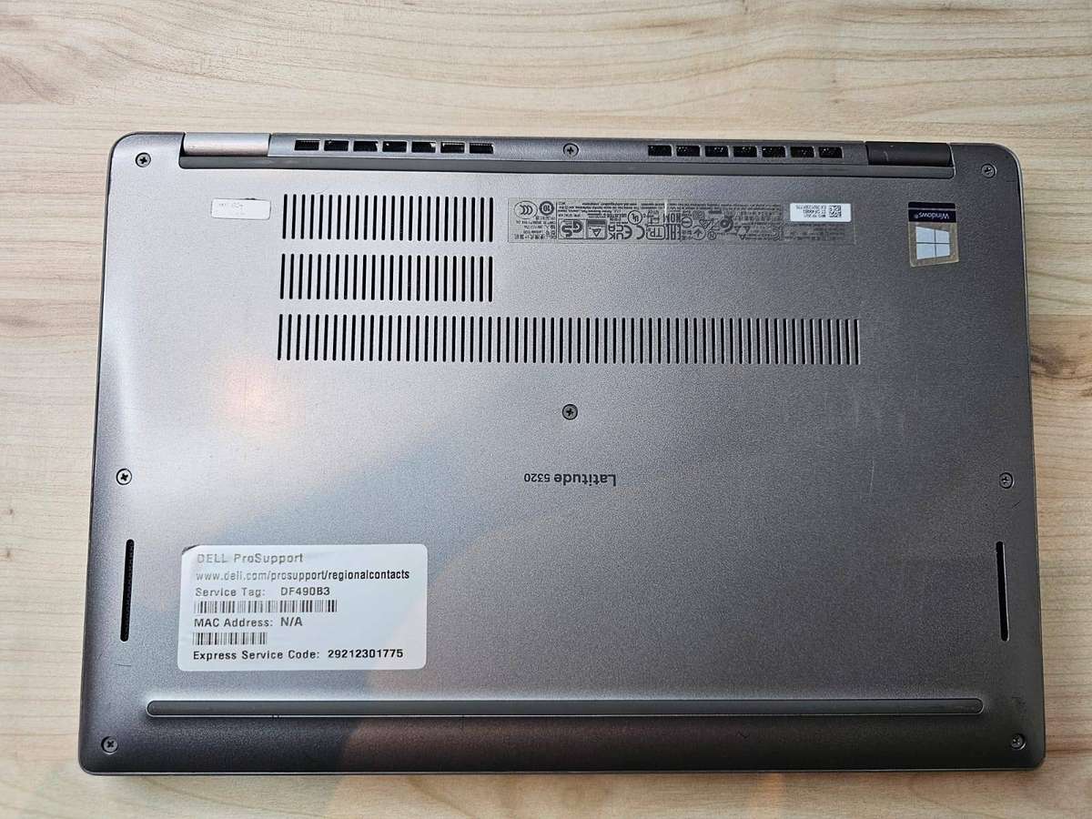 Dell Latitude 5320 i5 1145G7  8GB 256GB SSD  13.3 FHD IPS touch Display