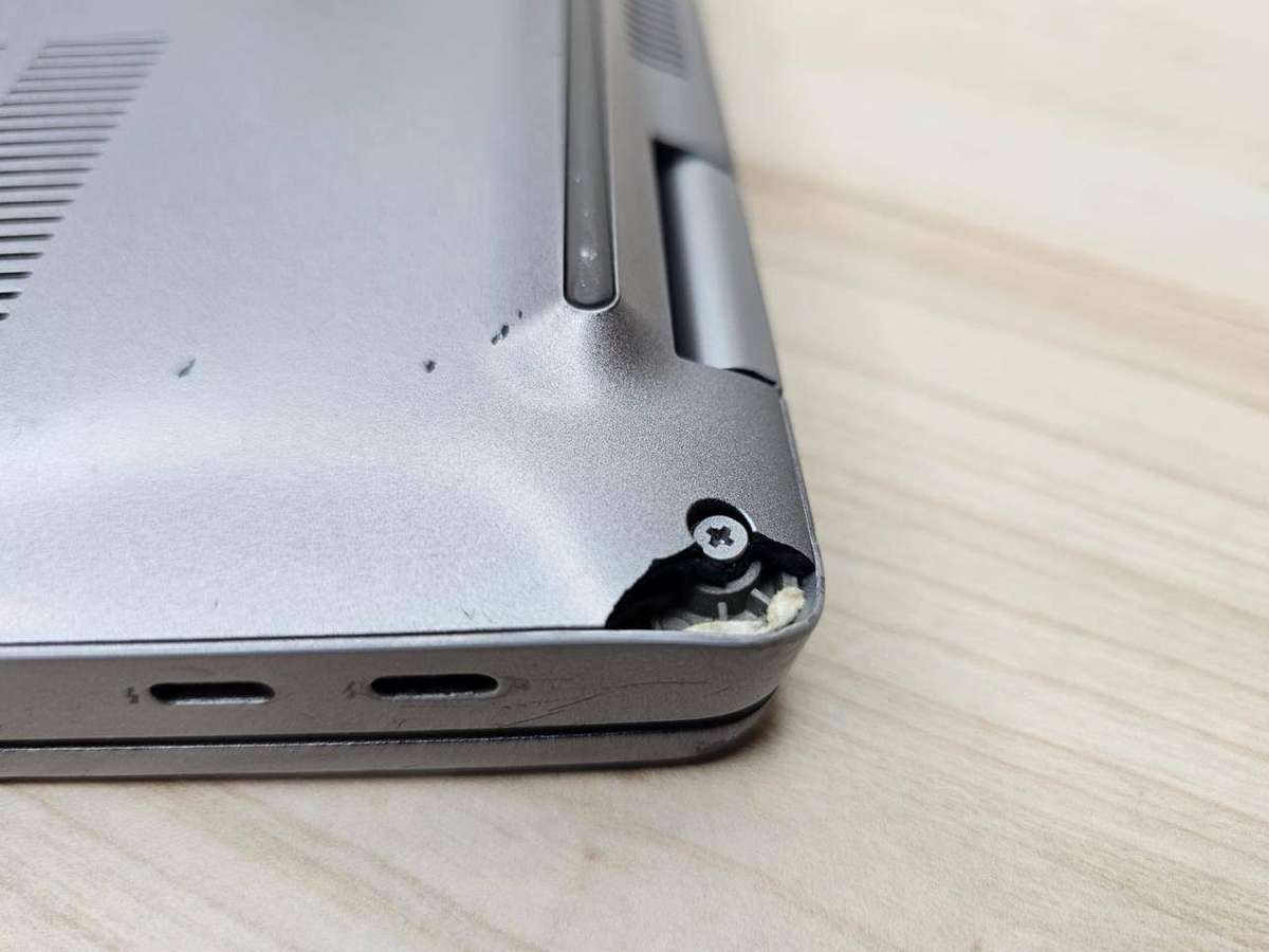 Dell Latitude 5520 Intel Iris Xe Graphics i5, 11th Gen  8GB 256GBssd