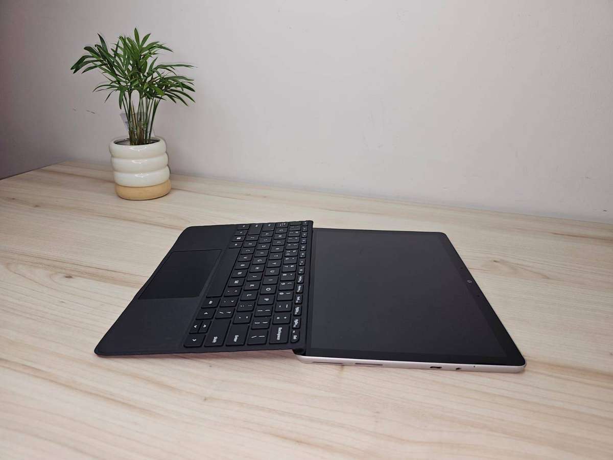 Microsoft Surface Go 2 (1927) 128gb ssd Intel Core m3 8th Gen Wi-Fi + 4G