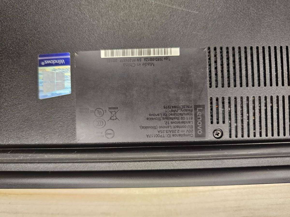Lenovo E15 i5 10th gen 8gb ram 256gb ssd