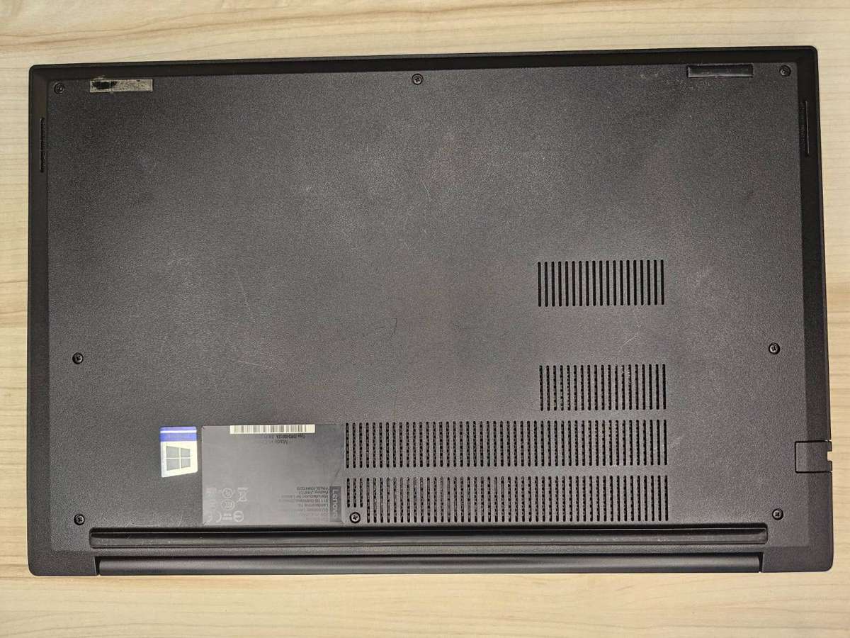 Lenovo E15 i5 10th gen 8gb ram 256gb ssd