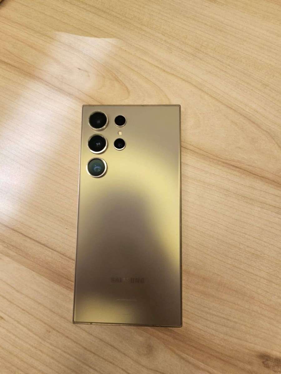 Samsung S24 Ultra 256gb 12gb ram Dual sim Mint
