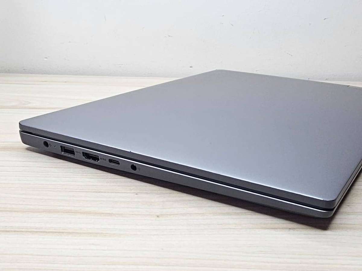 Lenovo IdeaPad slim 3  12th Gen Intel Core i5 8GB RAM 512gb ssd