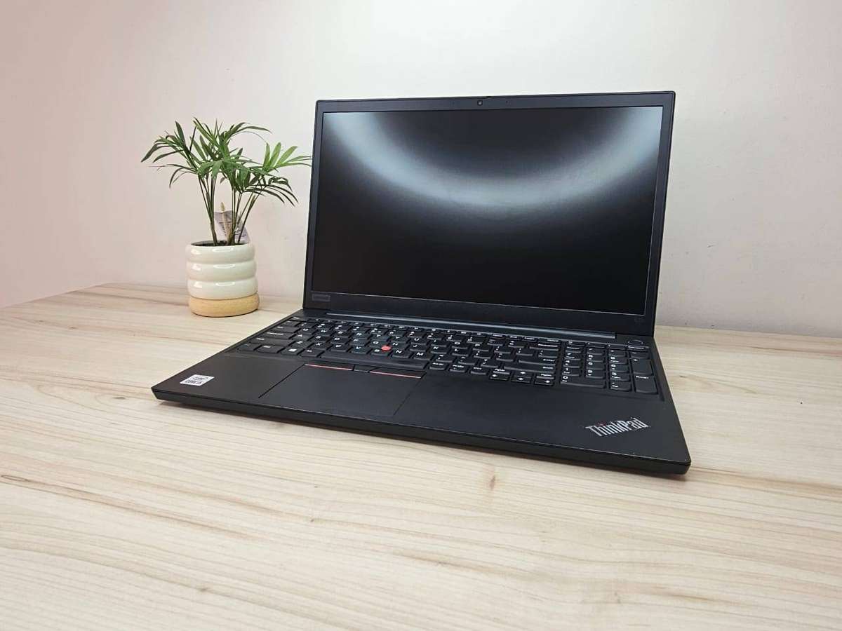 Lenovo E15 i5 10th gen 8gb ram 256gb ssd