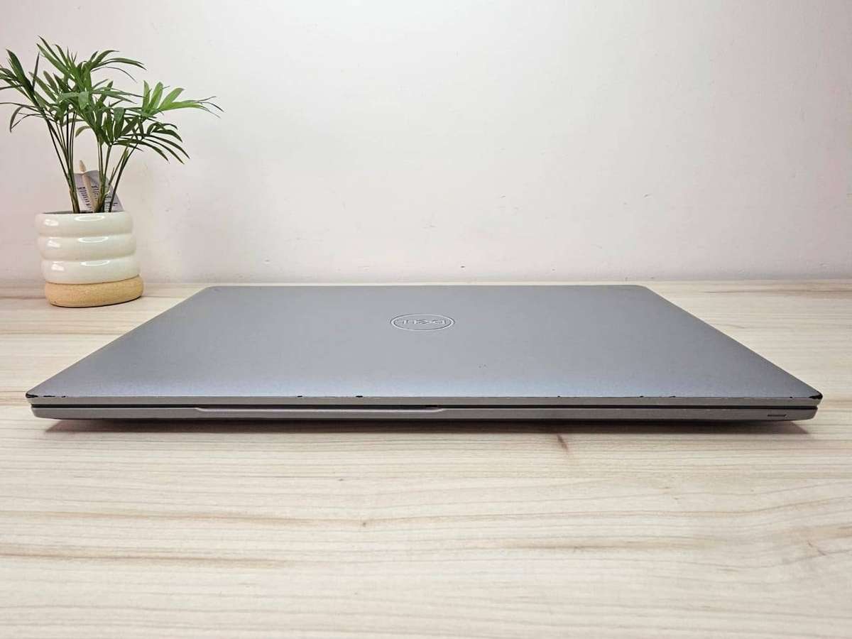 Dell Latitude 5520 Intel Iris Xe Graphics i5, 11th Gen  8GB 256GBssd