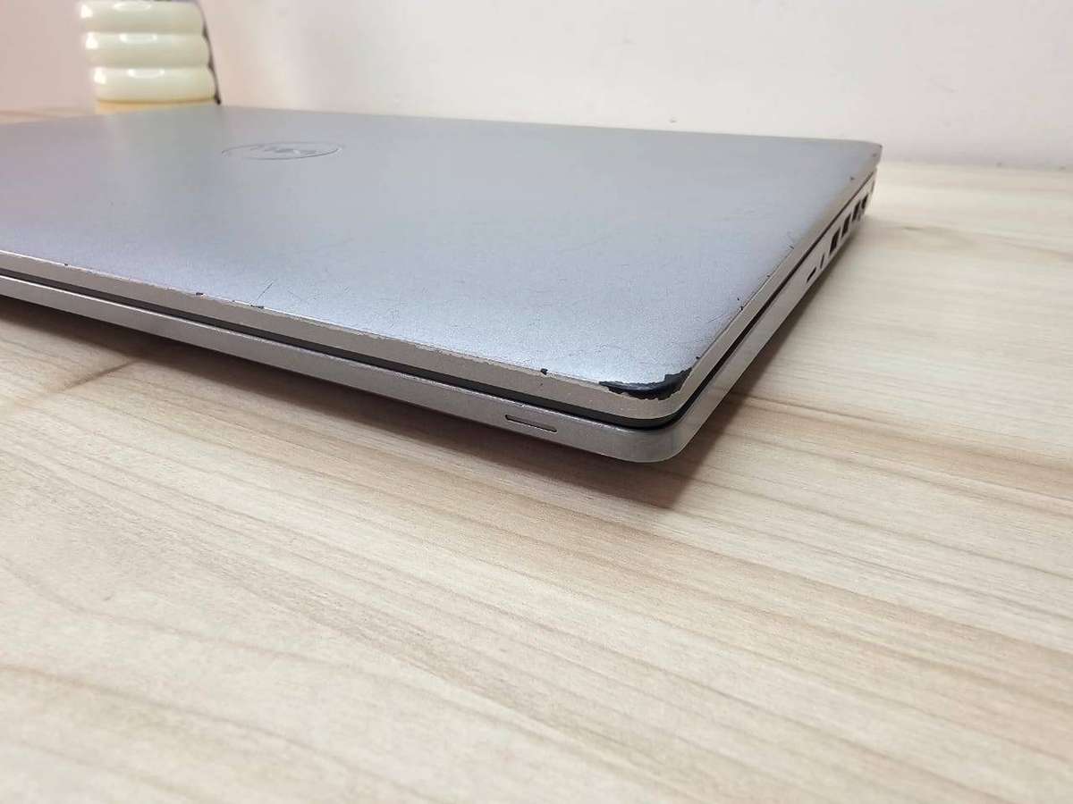 Dell Latitude 5520 Intel Iris Xe Graphics i5, 11th Gen  8GB 256GBssd