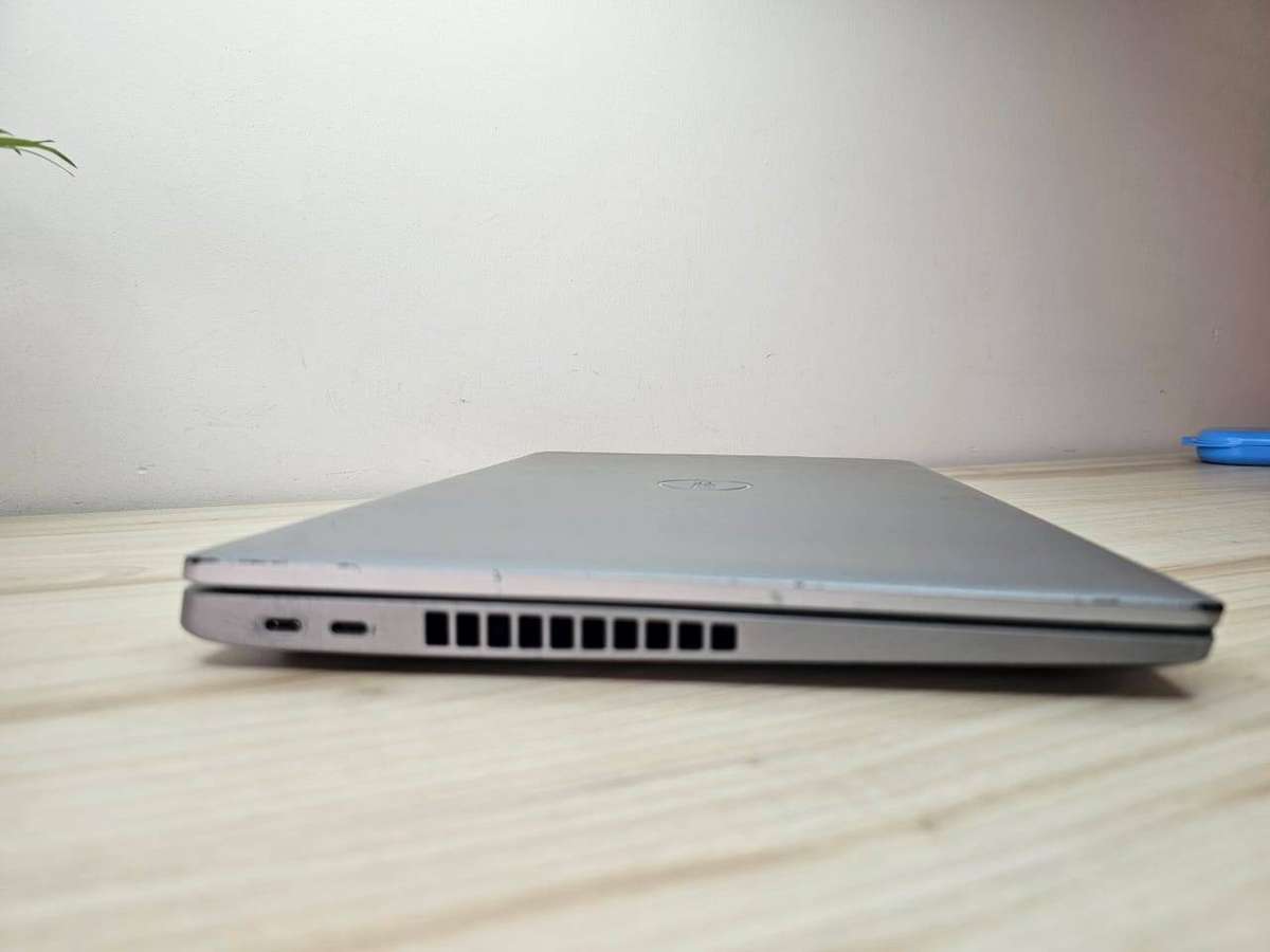 Dell Latitude 5520 Intel Iris Xe Graphics i5, 11th Gen  8GB 256GBssd