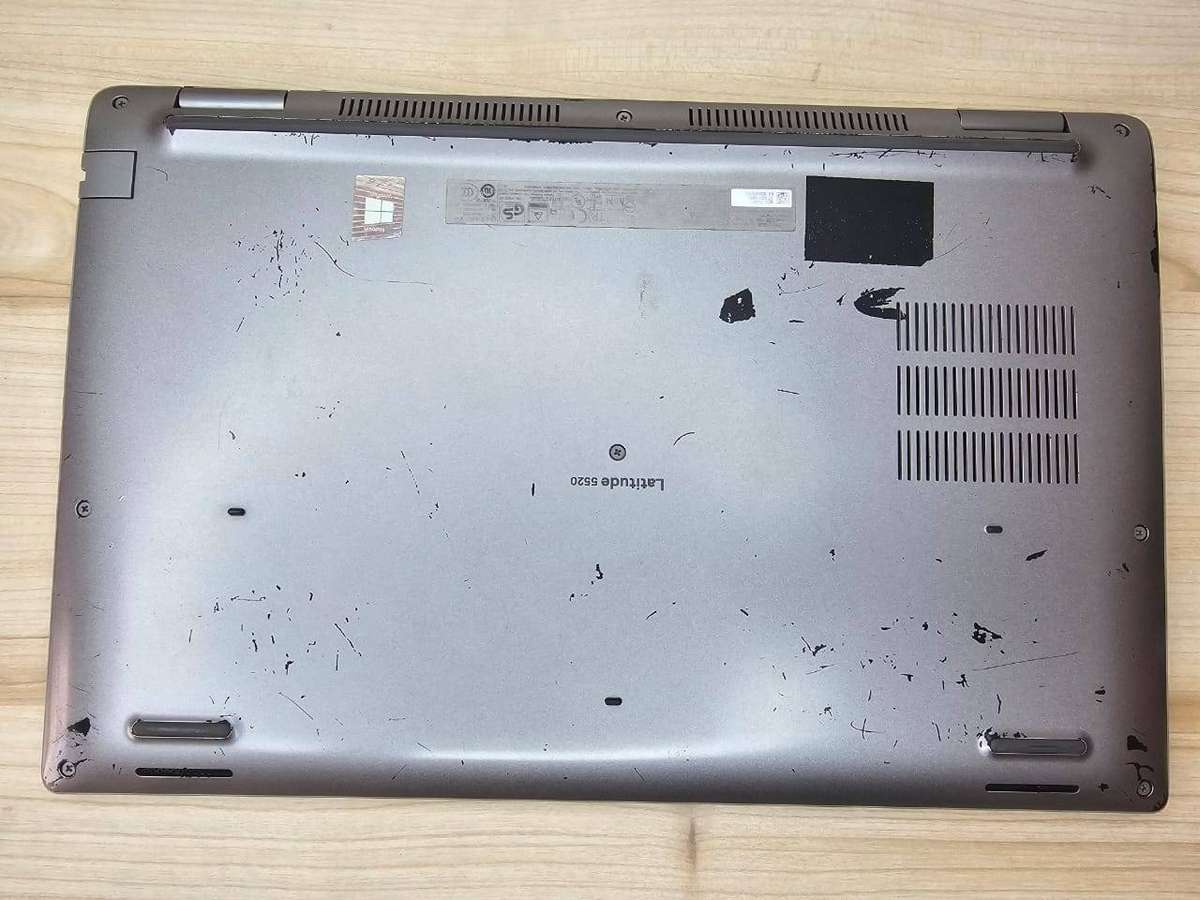 Dell Latitude 5520 Intel Iris Xe Graphics i5, 11th Gen  8GB 256GBssd