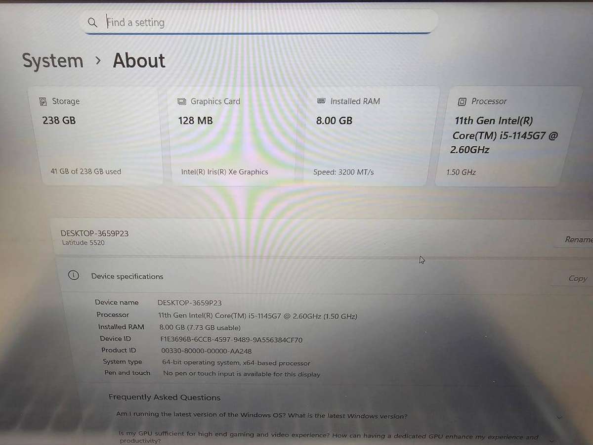 Dell Latitude 5520 Intel Iris Xe Graphics i5, 11th Gen  8GB 256GBssd