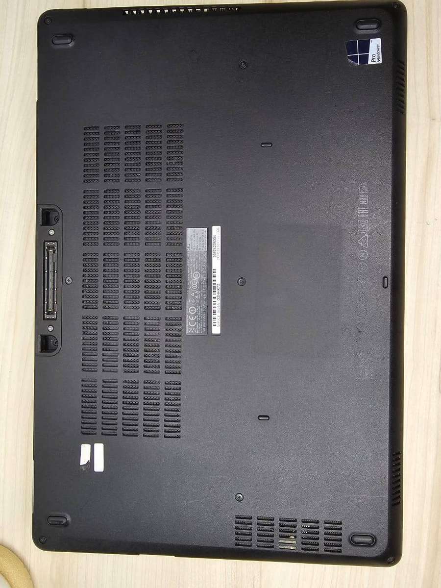 Dell Latitude E5570,  i5-6200@2.3GHz, 8GB RAM, 256GB SSD