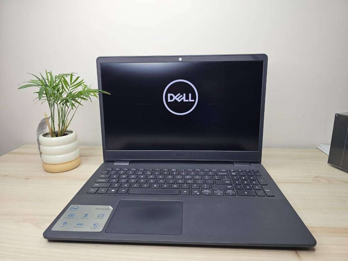 Dell Vostro 3500 11th Gen i3-1115G4@3.0GHz, 8GB RAM, 256GB NVMe SSD, 15` FHD Display