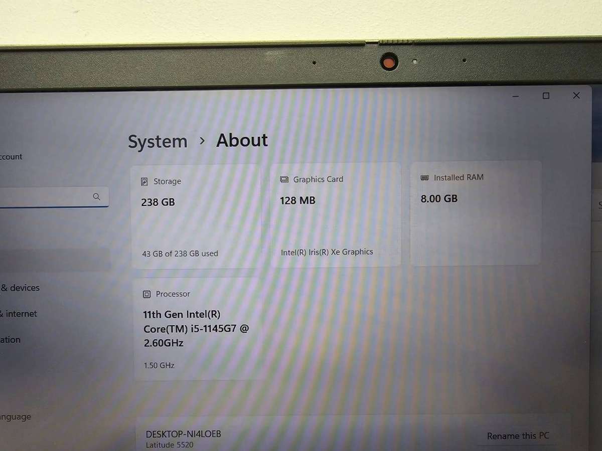 Dell Latitude 5520 Intel Iris Xe Graphics i5, 11th Gen  8GB 256GBssd