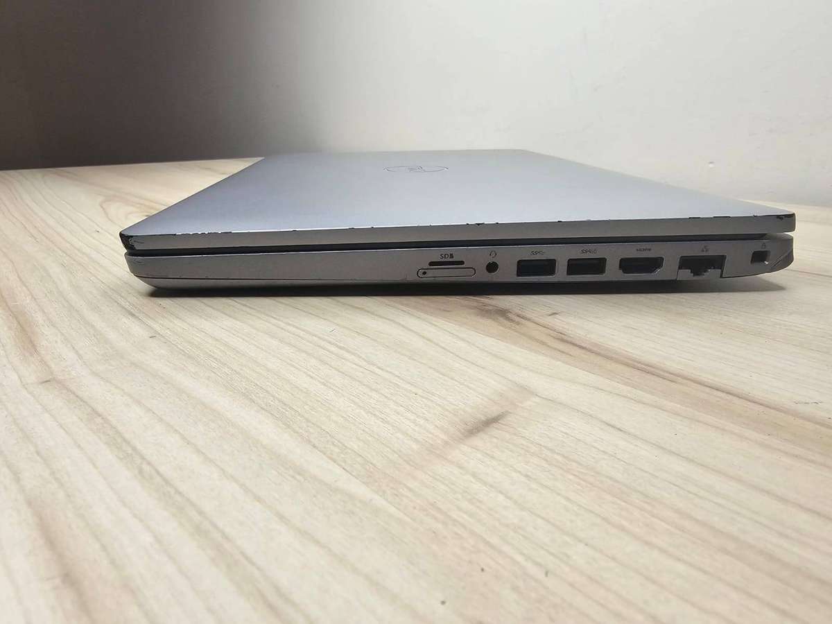 Dell Latitude 5510, 10th Gen i5 8gb ram 256gb ssd new battery