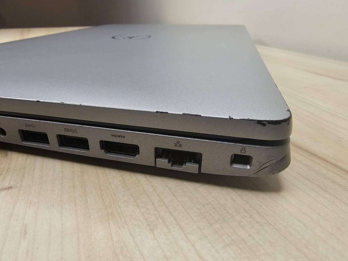 Dell Latitude 5510, 10th Gen i5 8gb ram 256gb ssd new battery