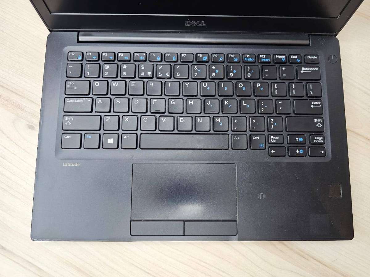 Dell Latitude 7280, 12.5` FHD  Display LTE , i7-6600U@2.8GHz, 8GB RAM, 256GB m.2 SSD new batt