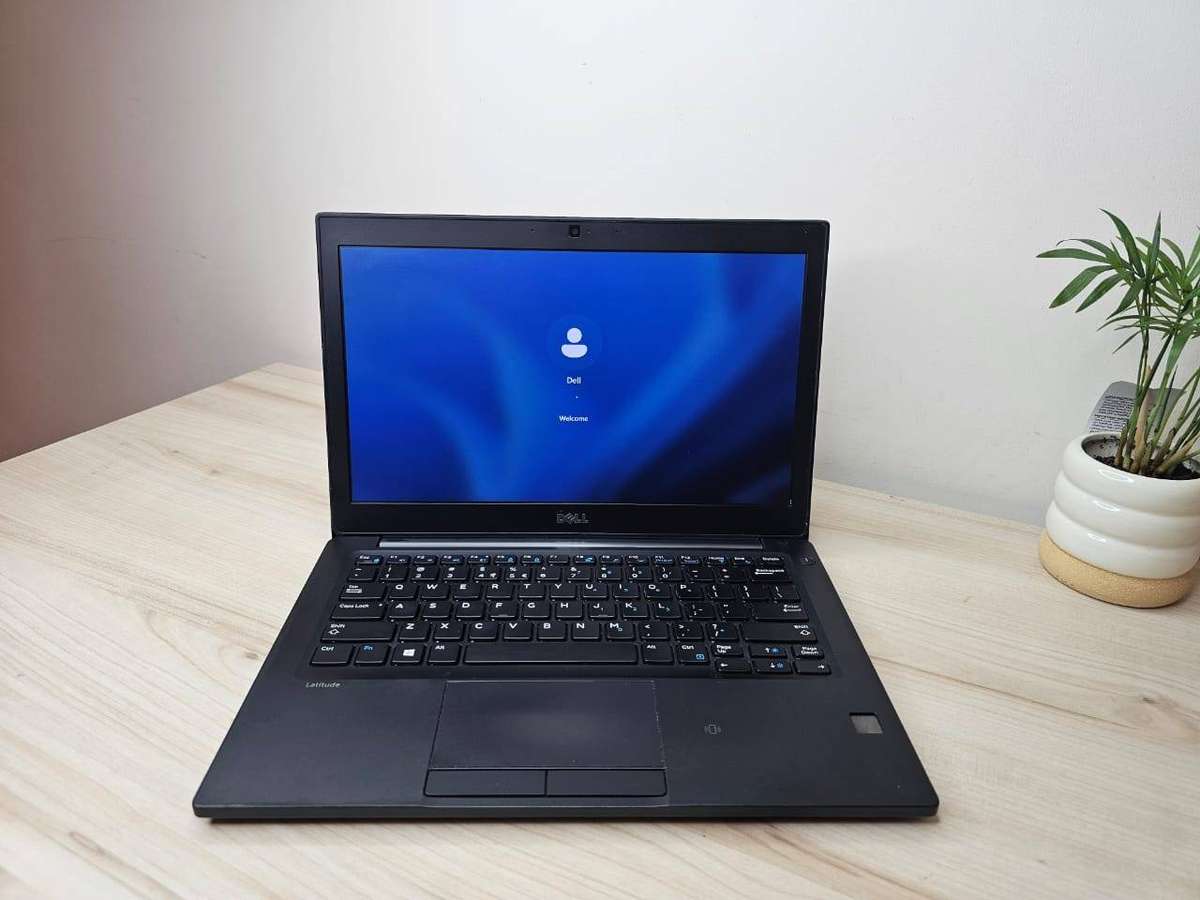 Dell Latitude 7280, 12.5` FHD  Display LTE , i7-6600U@2.8GHz, 8GB RAM, 256GB m.2 SSD new batt