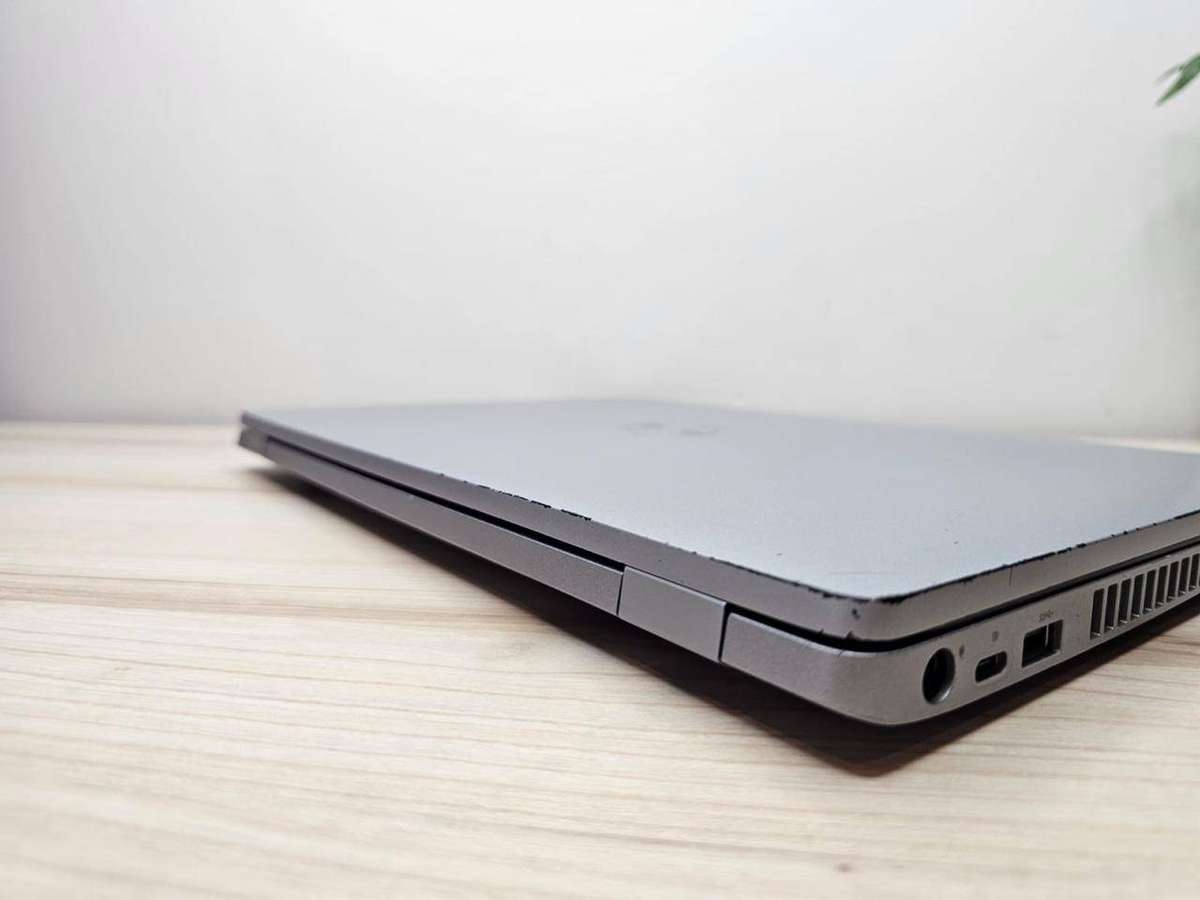 Dell Latitude 5510, 10th Gen i5 8gb ram 256gb ssd new battery