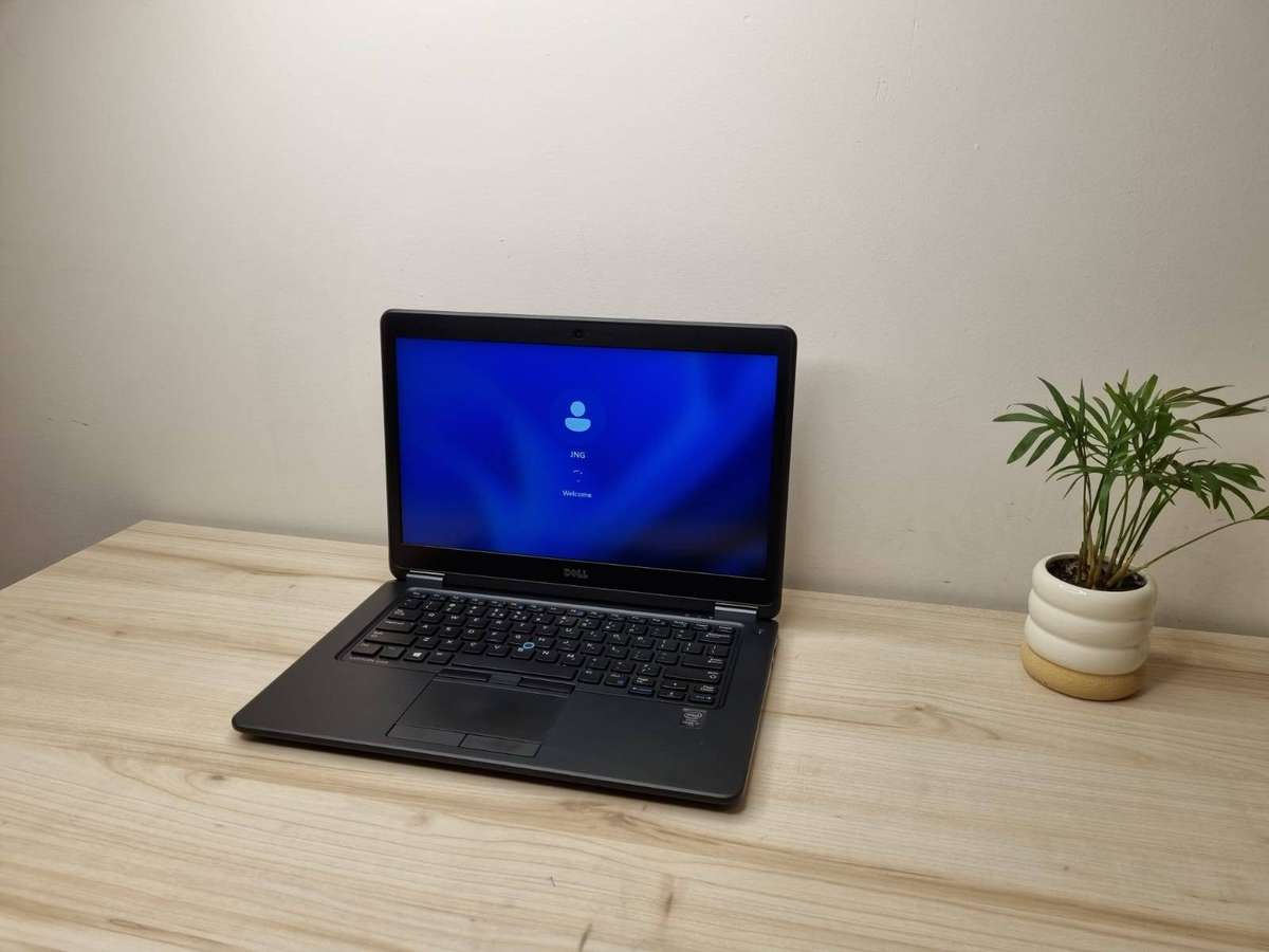 Dell latitude e7450 core i7 5th gen 8gb ram 128gb ssd