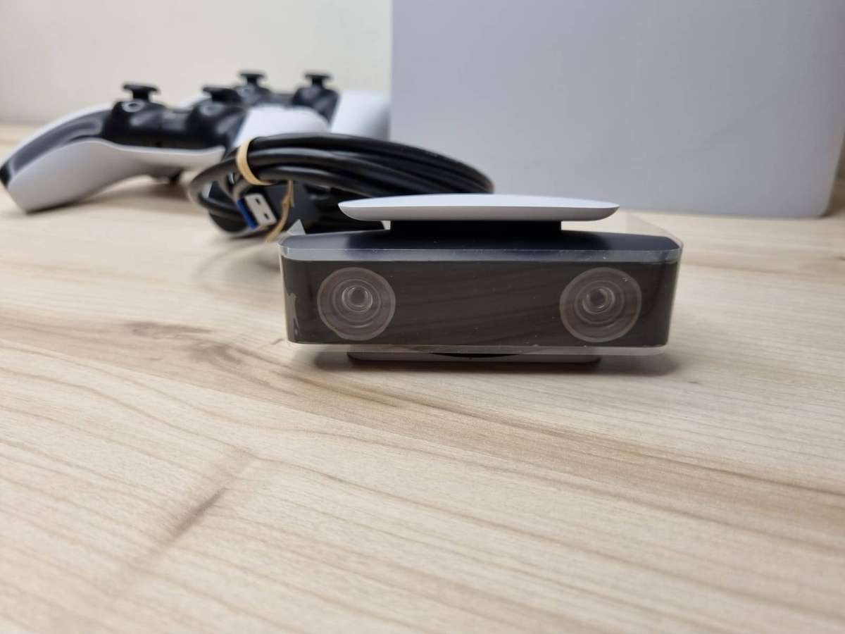 Playstation 5  Slim  Disc  Edition  1tb with 2 controllers and ps5 camera