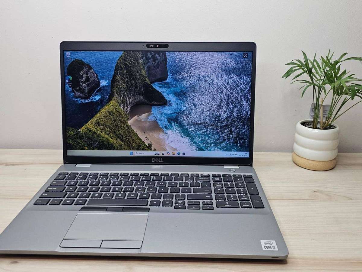 Dell Latitude 5510, 10th Gen i5 8gb ram 256gb ssd new battery