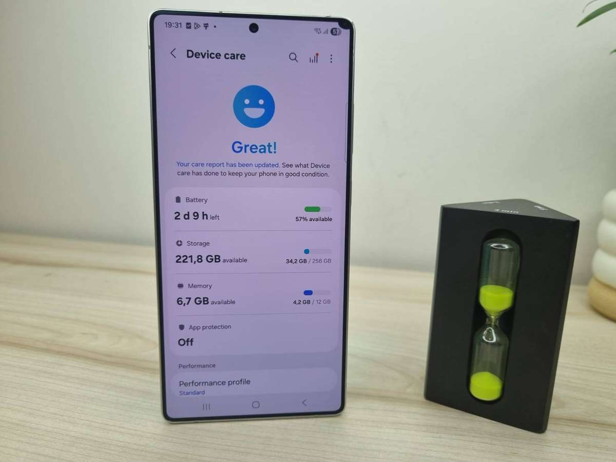 Samsung Galaxy S25 Ultra 256GB Smartphone