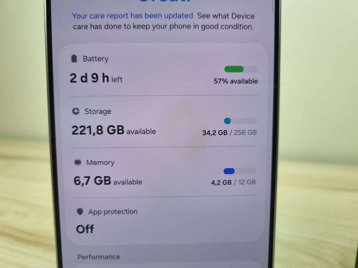 Samsung Galaxy S25 Ultra 256GB Smartphone