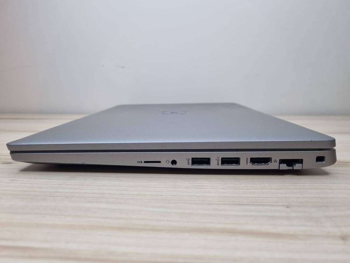 Dell Latitude 5530 15.6-inch Core i7-1265U 16GB RAM 512GB SSD Win 11 Pro Laptop