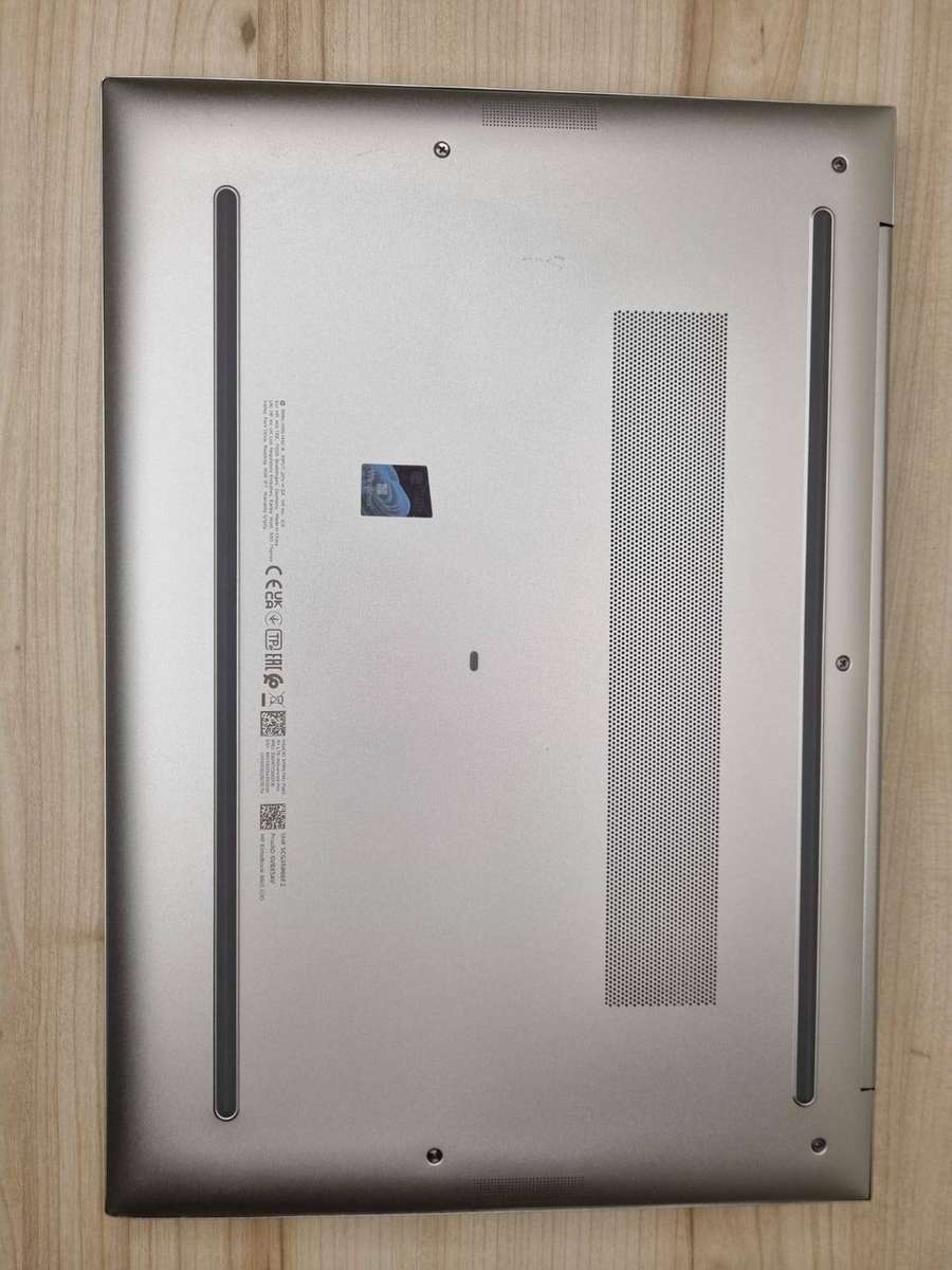 HP EliteBook 860 G10 16-inch WUXGA Laptop  Intel Core i7-1365U 16gb ram 512gb ssd lte