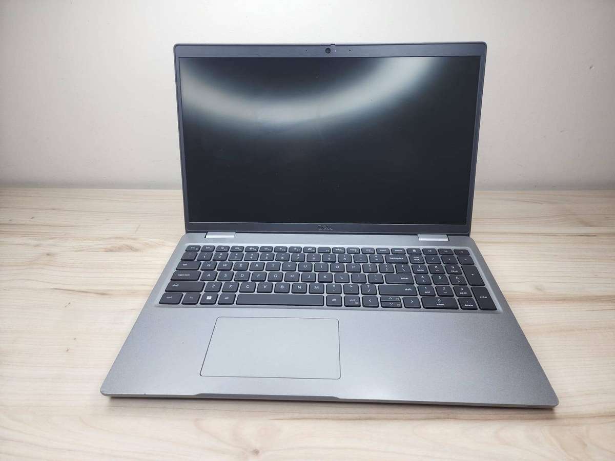 Dell Latitude 5520  11th Gen i7 | 15.6 | 16GB RAM | 512GB SSD | SIM | Iris Xe