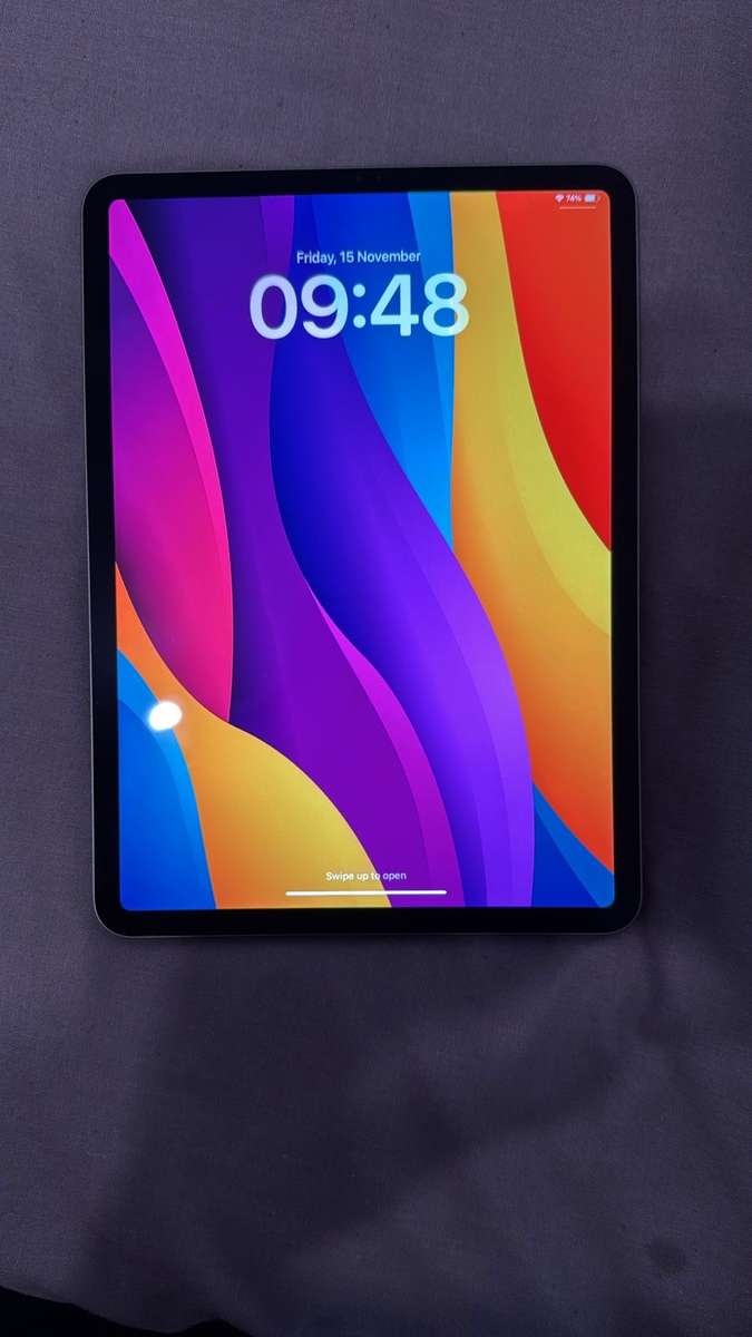 iPad Pro (11-inch, 2021, 3rd Generation) M1 Wi-Fi 128 GB MINT AS NEW