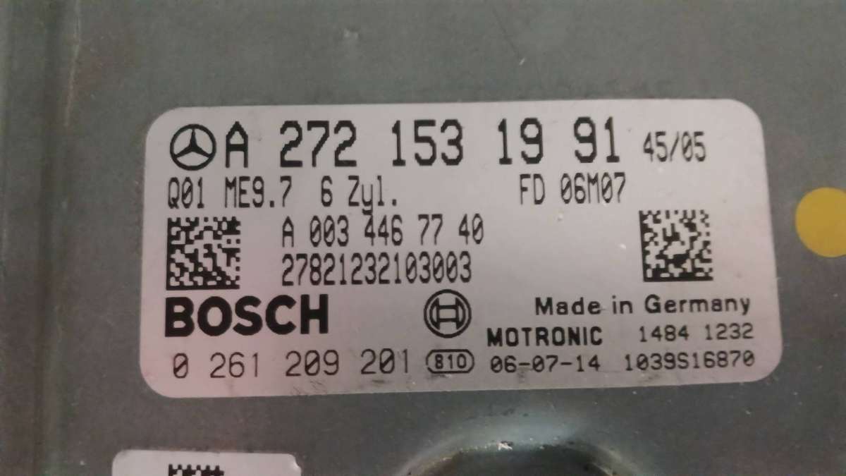 Mercedes-Benz Engine Control Unit (ECU) W204 A2721531991
