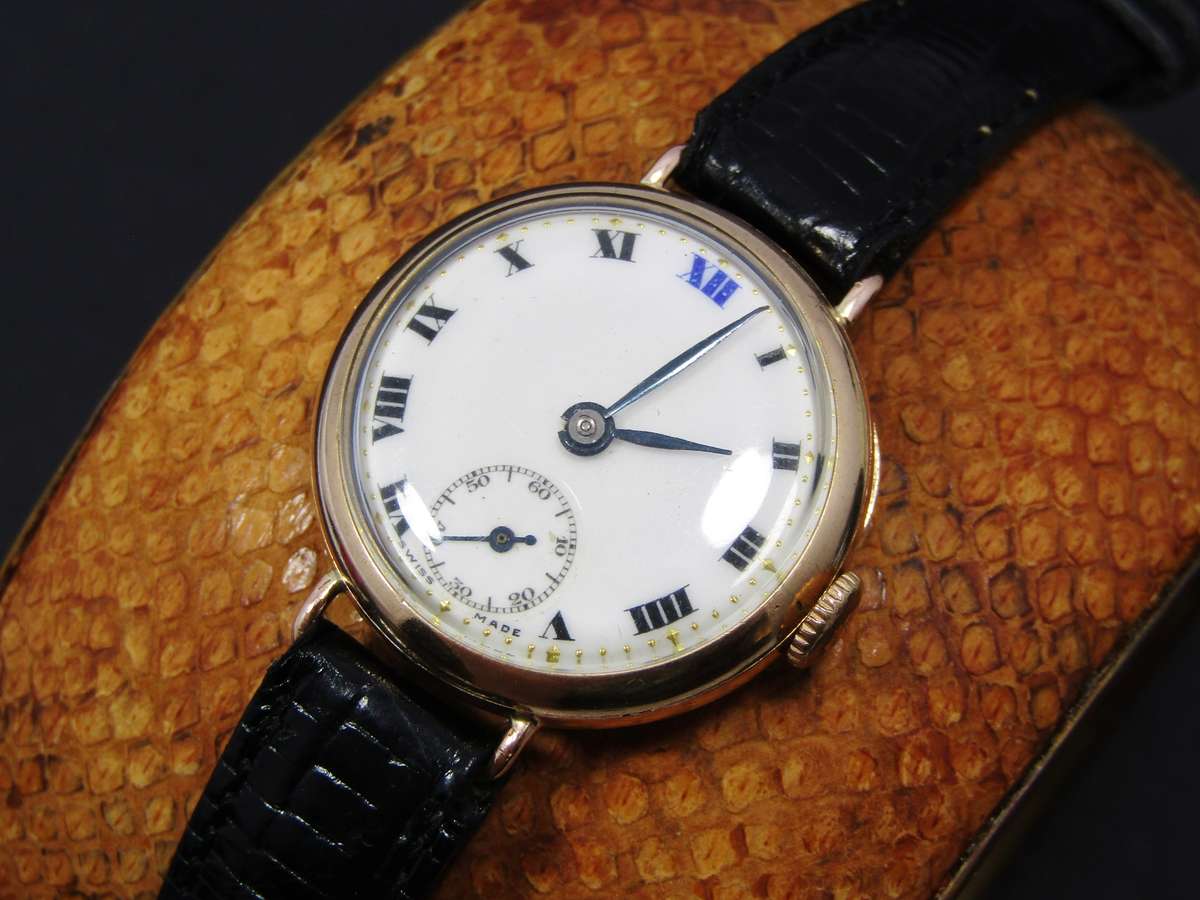 Antique (c1930) 9CT Gold Swiss Made Wind-Up Watch