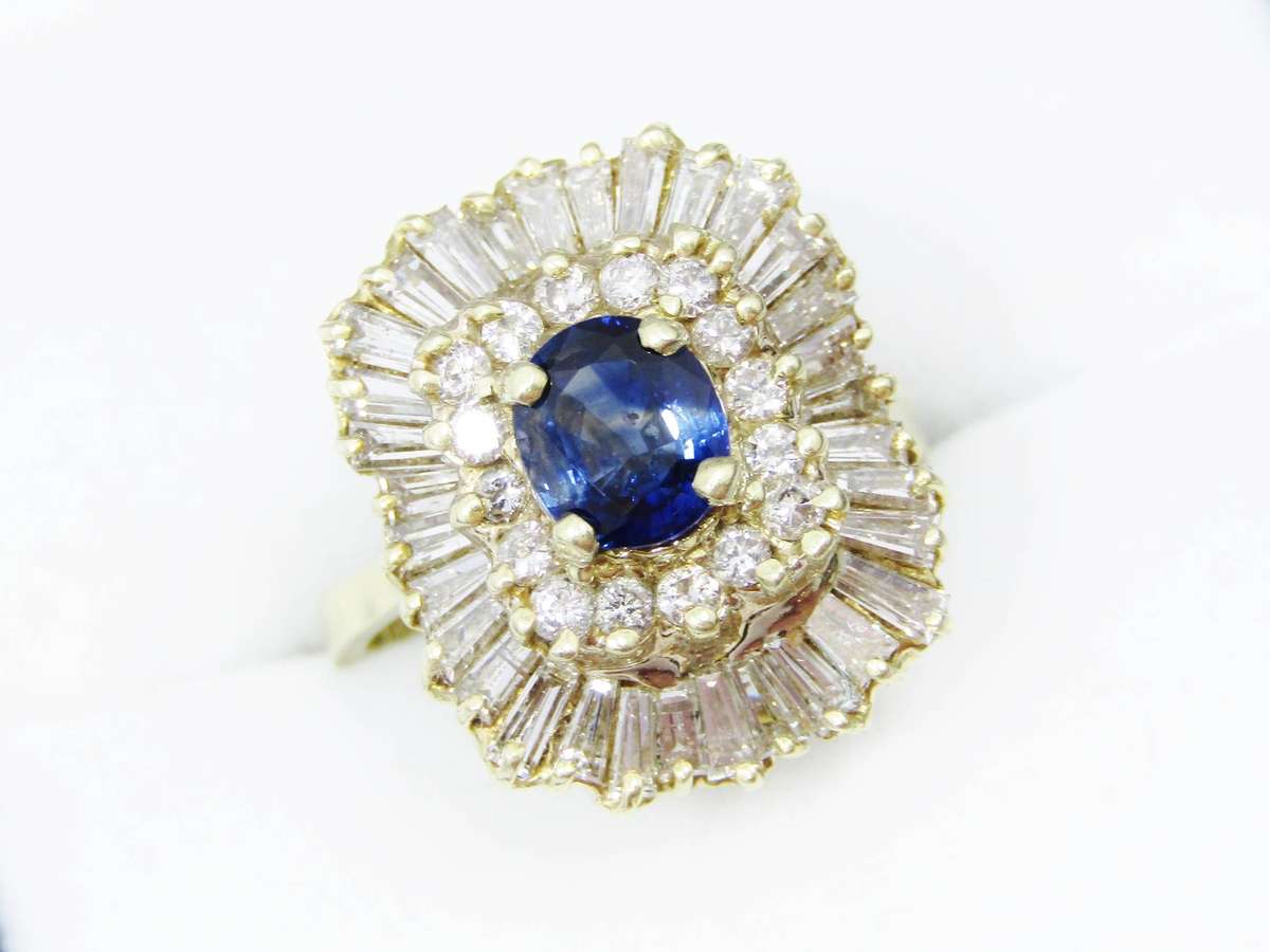 Exquisite! Vintage 14ct Gold, 1.2CT Diamond & Sapphire Ring