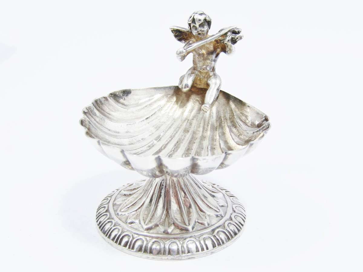 Beautiful Vintage Sterling Silver Salt Cellar with Cupid