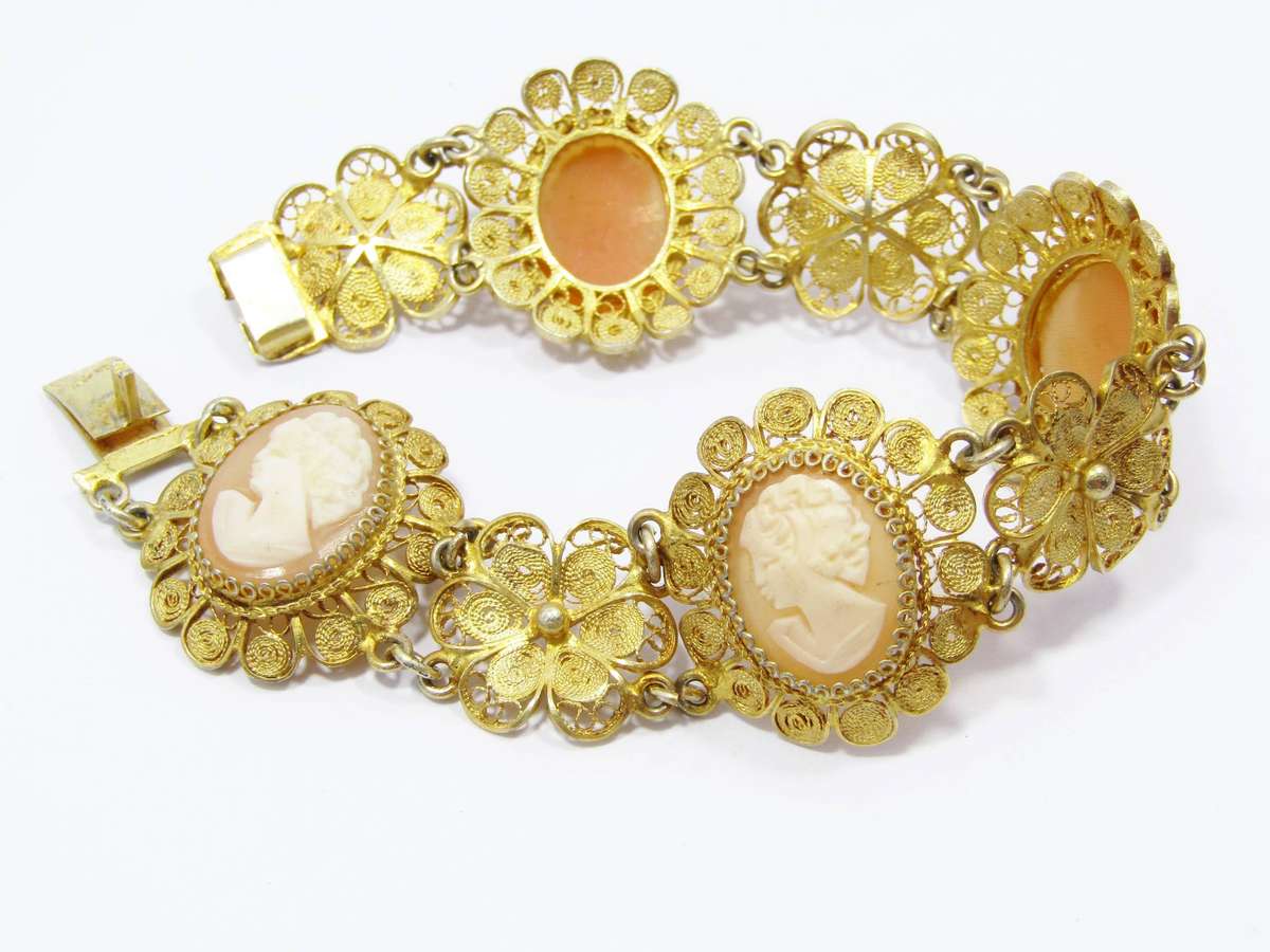 A beautiful Gold plated Over 800  Silver Vintage Cameo Bracelet