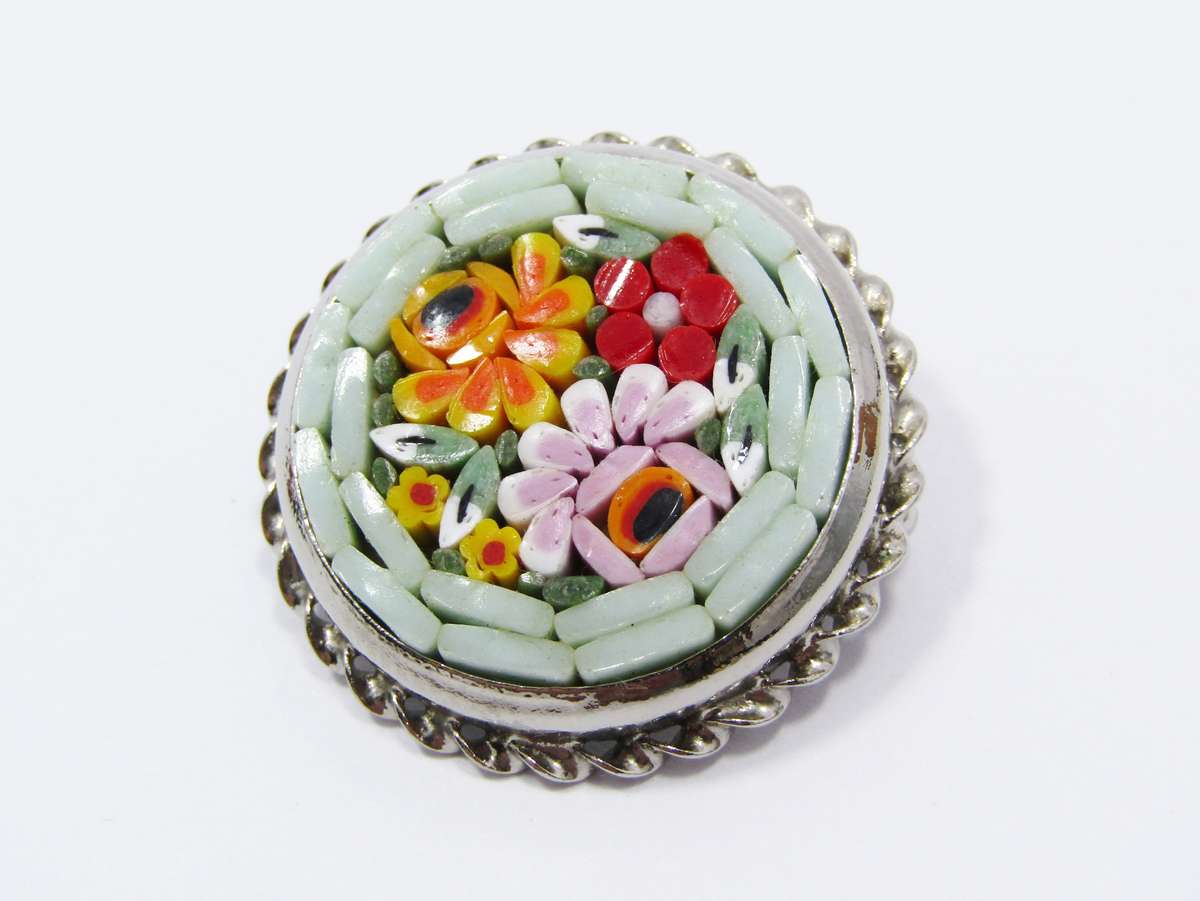 A Beautiful Detailed Micro Mosaic Brooch in a Silver Tone